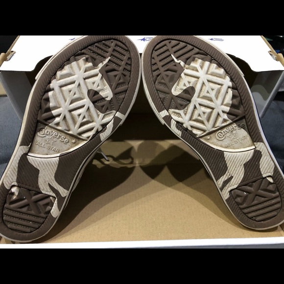 Converse Unicorns Youth Size 1 EUC Shoes w/box - Picture 6 of 9